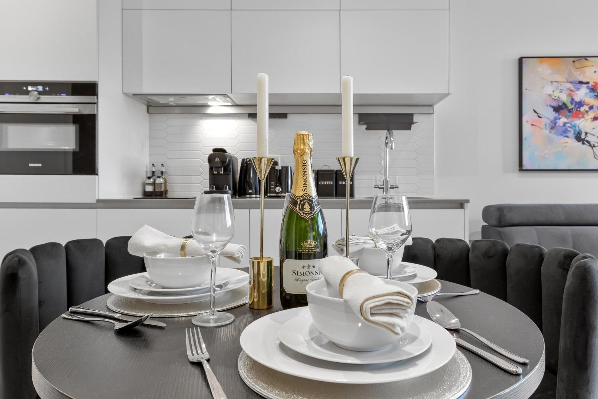 Apartamento Stylish Retreats On Olympic Way Londres Exterior foto